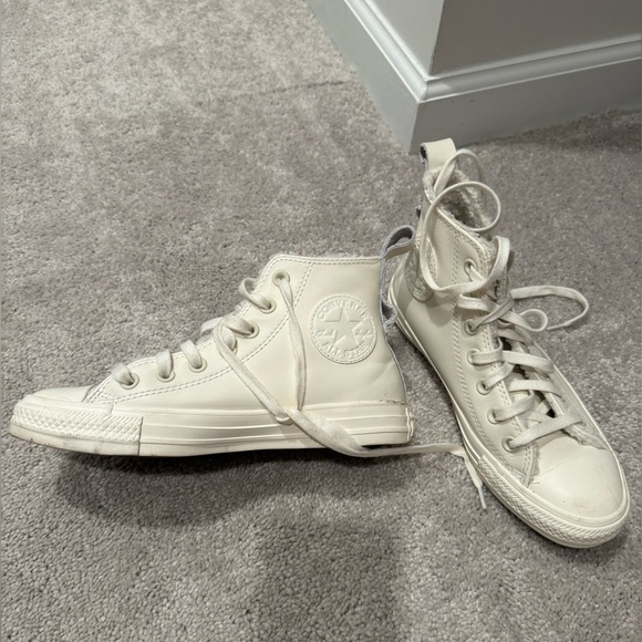 Converse fleece lined high top sneakers - Picture 1 of 2